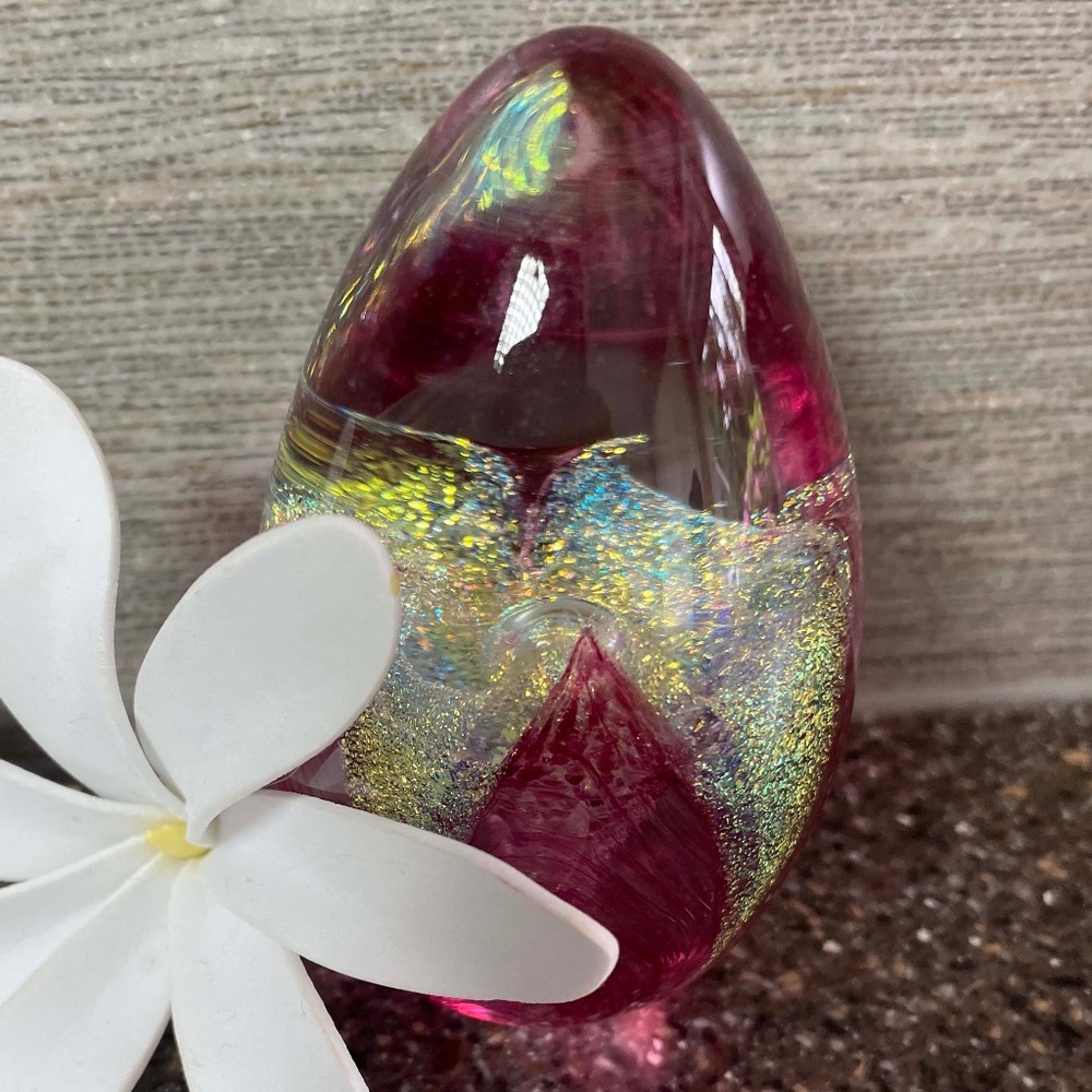 Pink & Gold paperweight egg | 3"H x 2"W